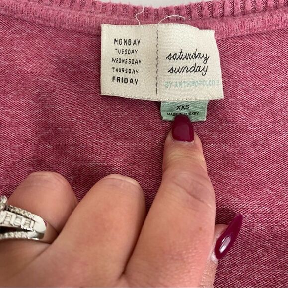 ANTHROPOLOGIE Pink V-neck Tunic Sweater - Picture 7 of 9